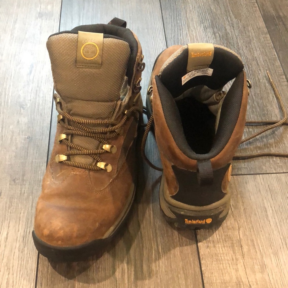 Timberland boots size 8.5.
